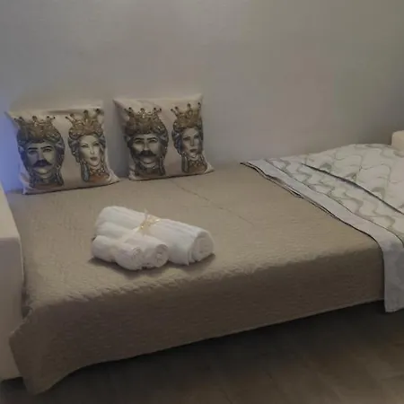 Apartment Biancaneve Little House